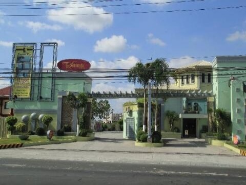 One Serenata Hotel Bacoor, Cavite, Philippines